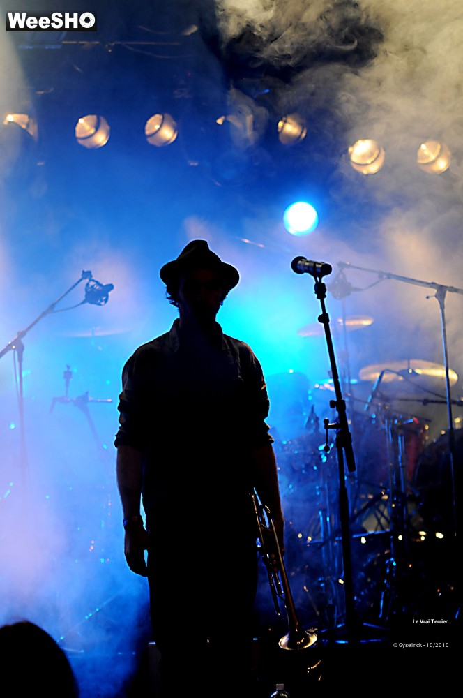 10/20 photos du spectacle Le Vrai Terrien