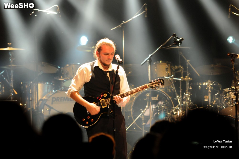 16/20 photos du spectacle Le Vrai Terrien