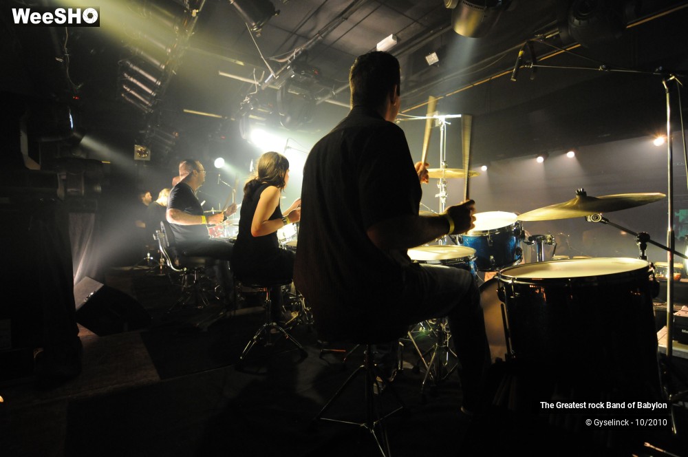 2/36 photos du spectacle The Greatest Rock Band Of Babylon