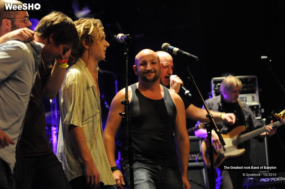 22/36 photos du spectacle The Greatest Rock Band Of Babylon