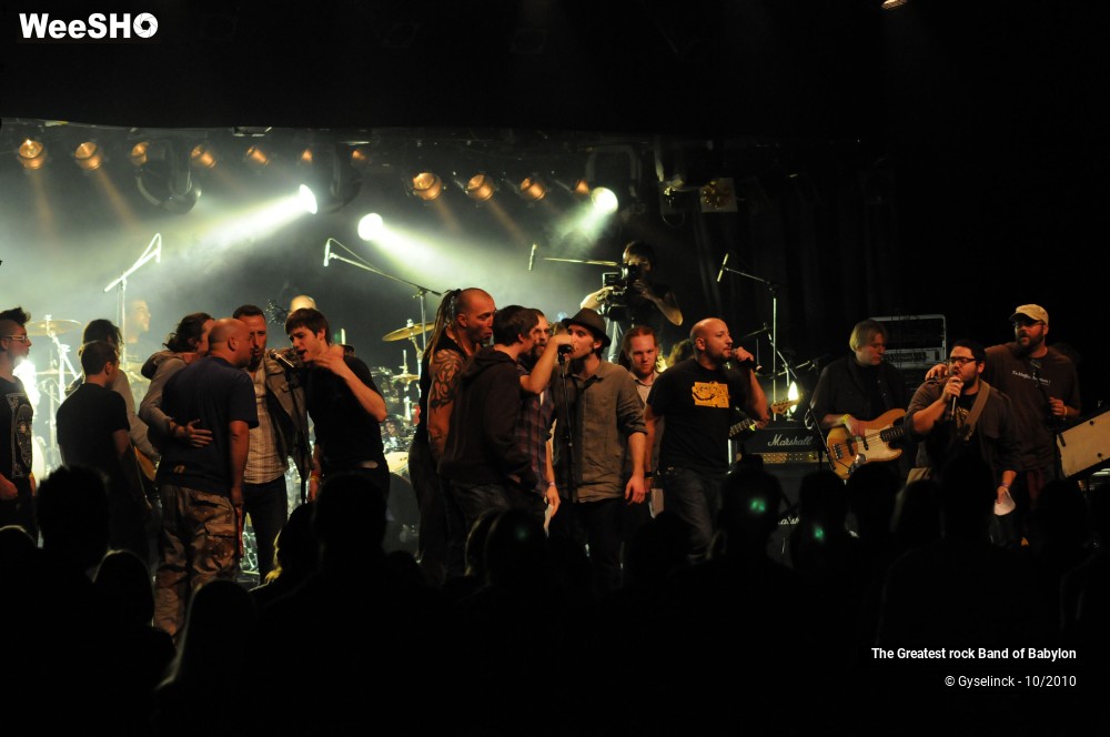 25/36 photos du spectacle The Greatest Rock Band Of Babylon