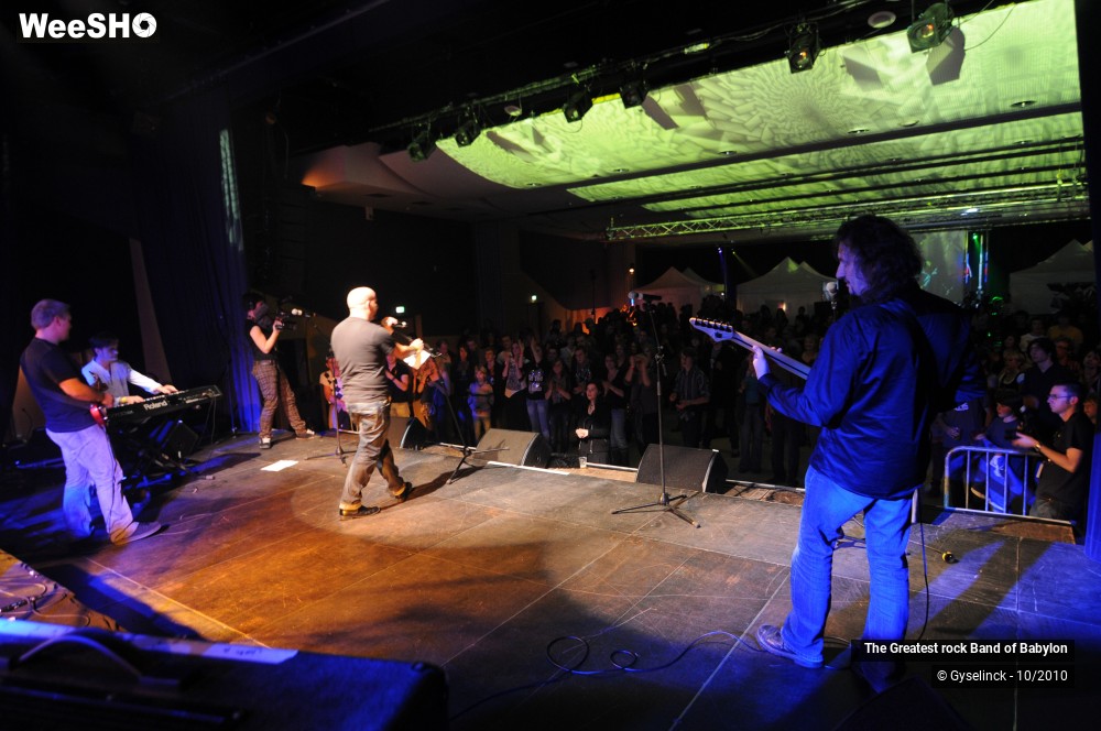 26/36 photos du spectacle The Greatest Rock Band Of Babylon