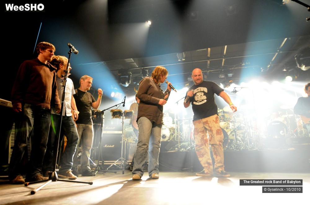 29/36 photos du spectacle The Greatest Rock Band Of Babylon