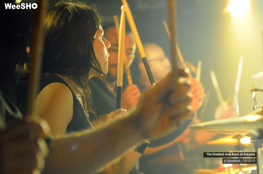 35/36 photos du spectacle The Greatest Rock Band Of Babylon