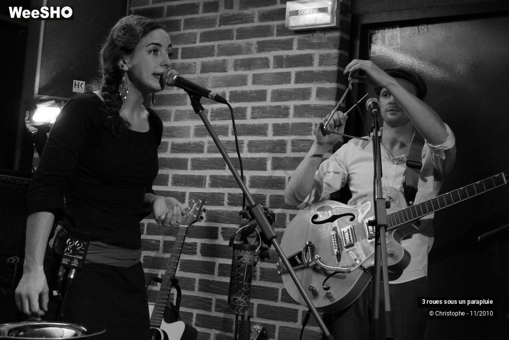 5/43 photos du spectacle 3 roues sous un parapluie