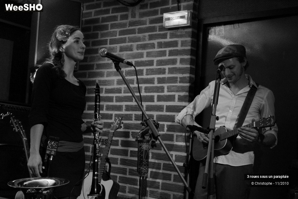 24/43 photos du spectacle 3 roues sous un parapluie