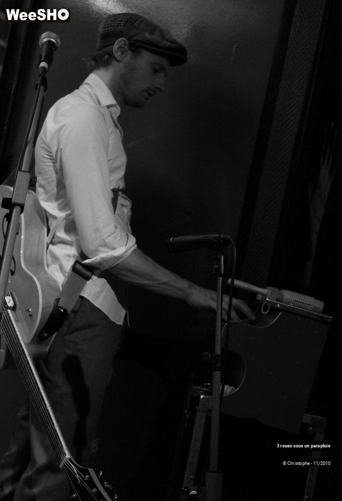 29/43 photos du spectacle 3 roues sous un parapluie