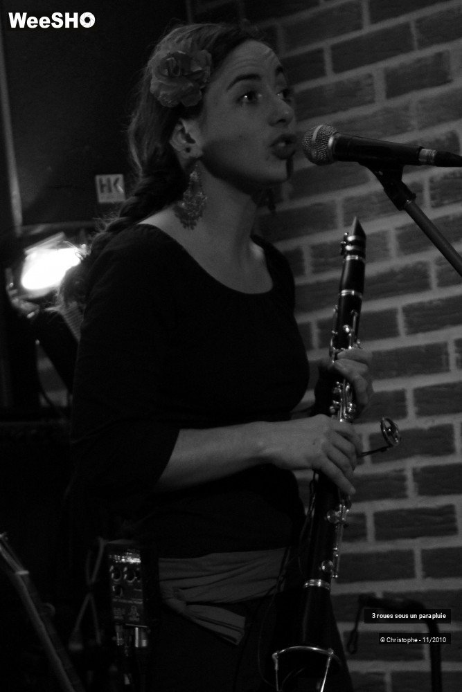 33/43 photos du spectacle 3 roues sous un parapluie