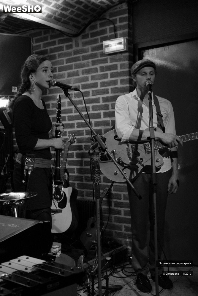 35/43 photos du spectacle 3 roues sous un parapluie