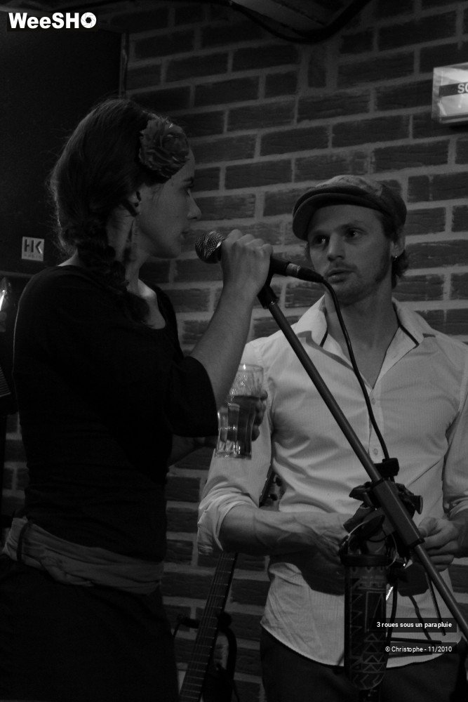 37/43 photos du spectacle 3 roues sous un parapluie