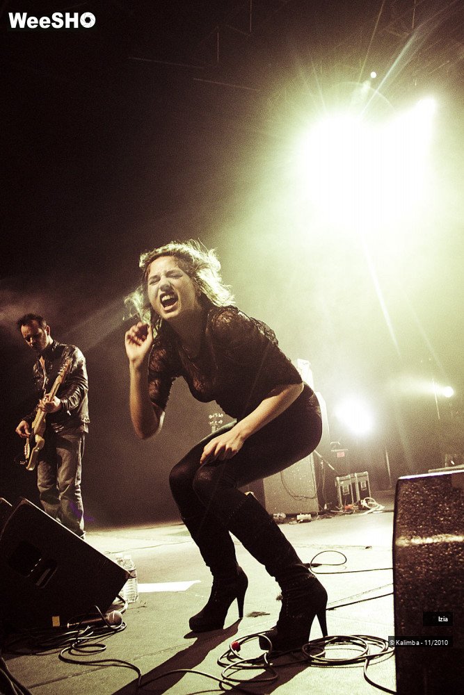 1/33 photos du spectacle Izia