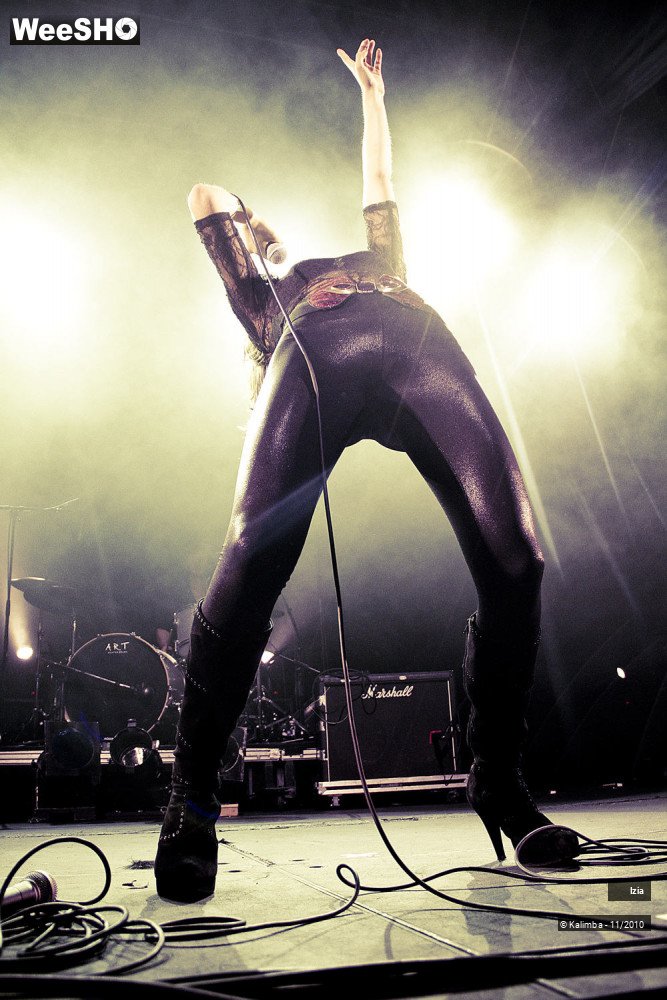 17/33 photos du spectacle Izia