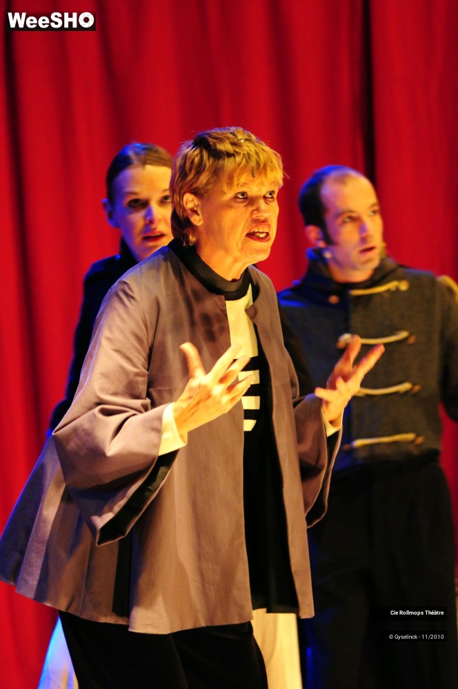 14/27 photos du spectacle Mystero Buffo