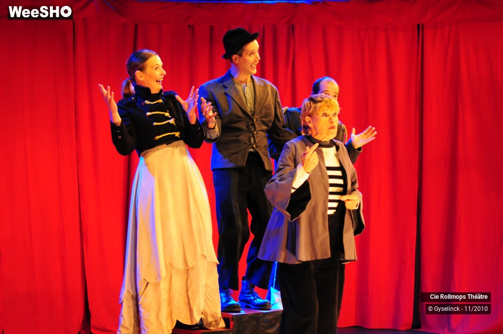 26/27 photos du spectacle Mystero Buffo