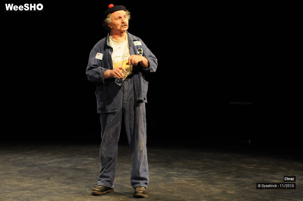 3/23 photos du spectacle 2036, le fond populaire