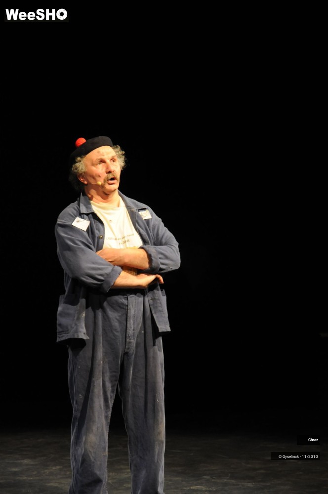 9/23 photos du spectacle 2036, le fond populaire