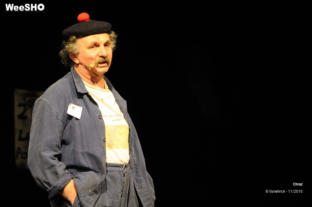 16/23 photos du spectacle 2036, le fond populaire