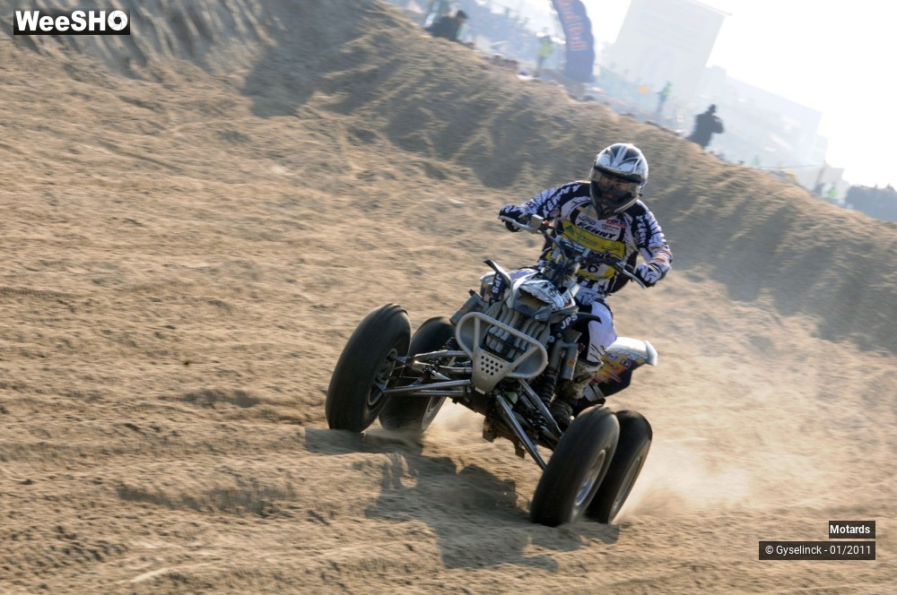 3/44 photos du spectacle Enduropale 2011