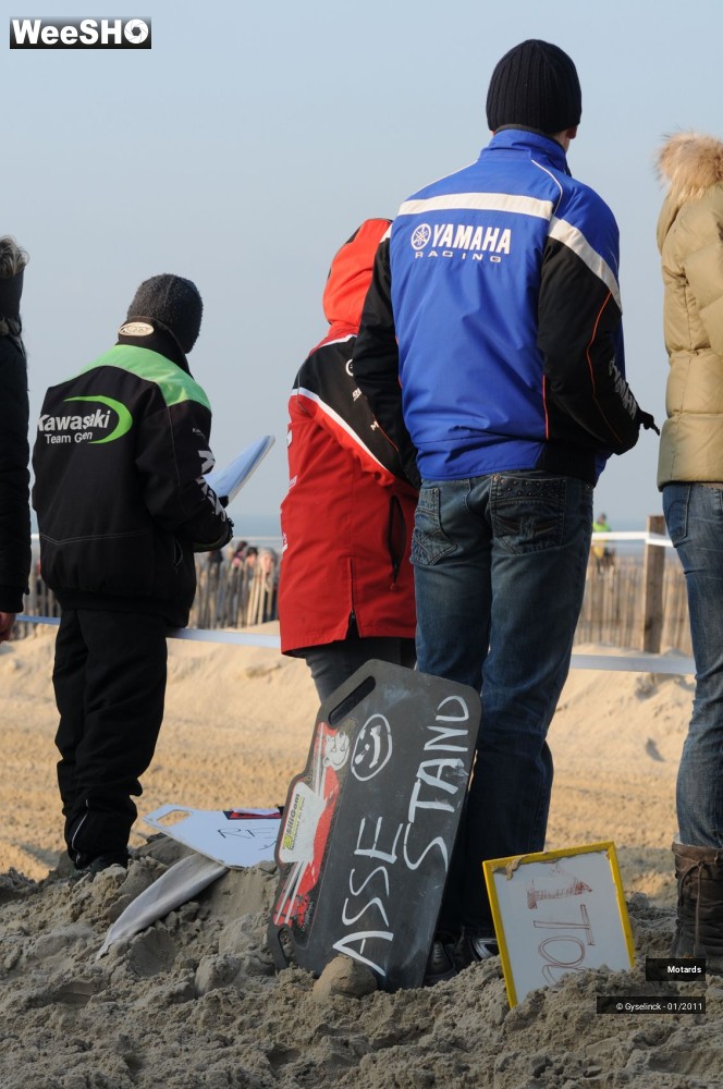 22/44 photos du spectacle Enduropale 2011