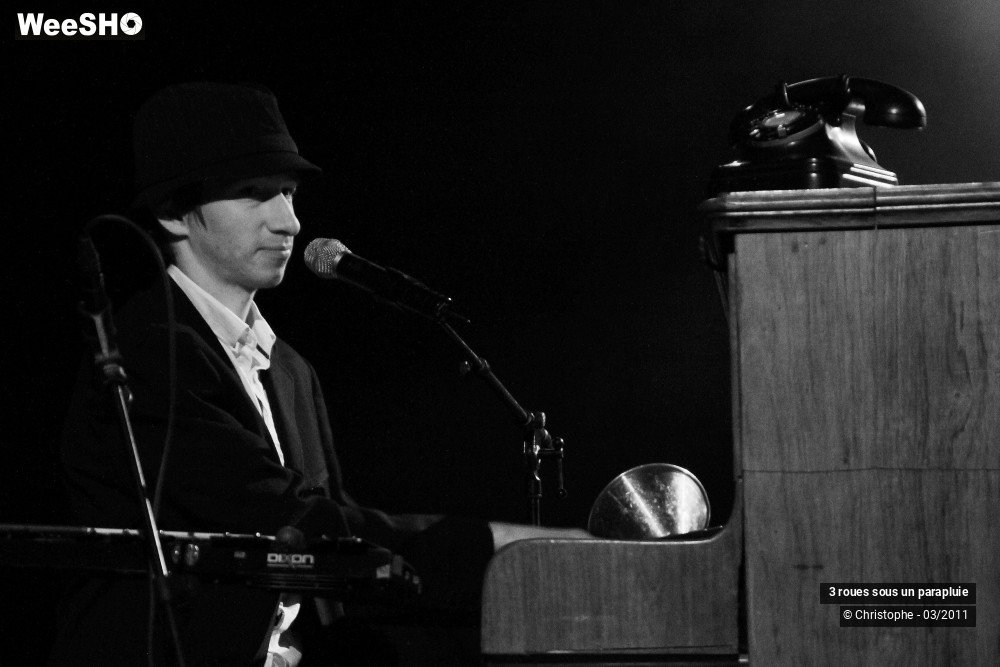 5/31 photos du spectacle 3 roues sous un parapluie