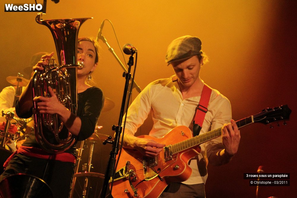 17/31 photos du spectacle 3 roues sous un parapluie