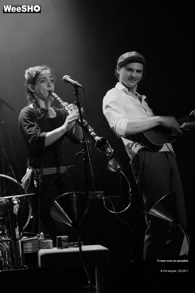 19/31 photos du spectacle 3 roues sous un parapluie