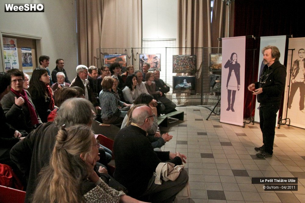 12/42 photos du spectacle La  Complainte du Bouc Emissaire