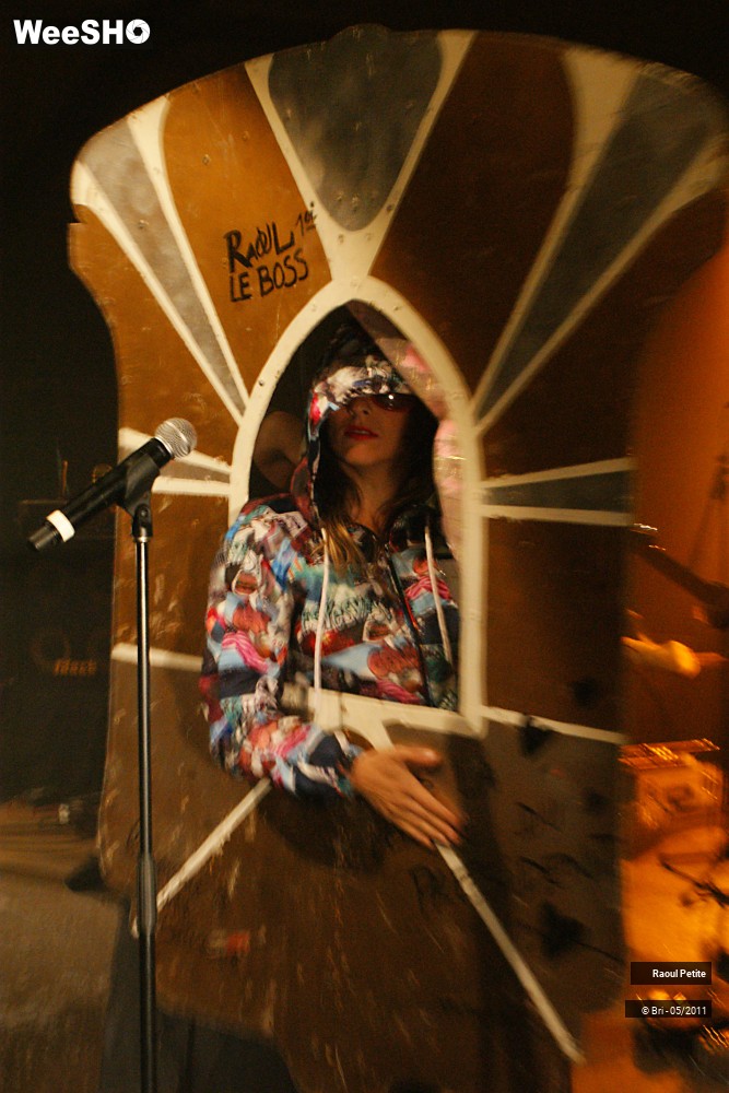 28/50 photos du spectacle Raoul Petite