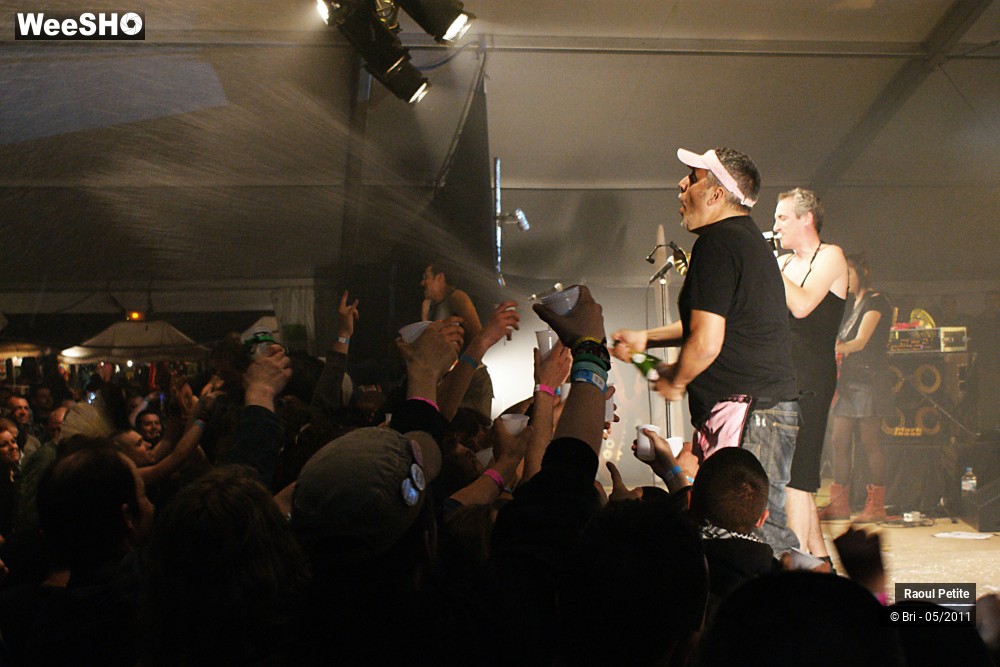 32/50 photos du spectacle Raoul Petite