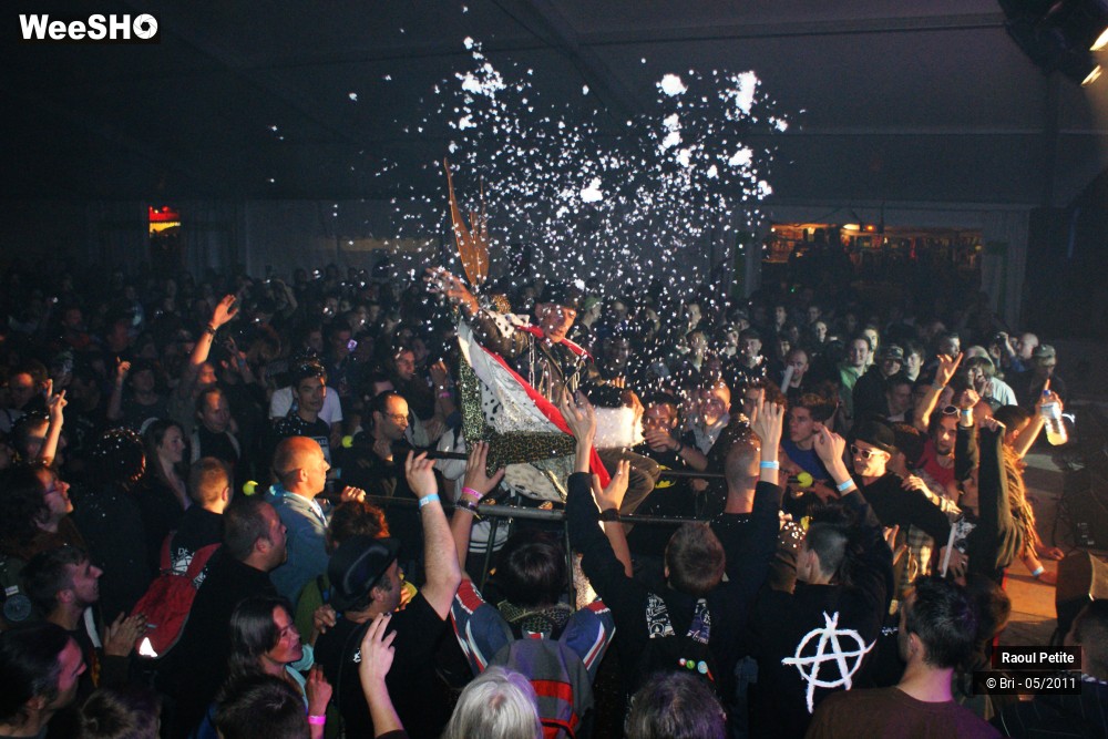 42/50 photos du spectacle Raoul Petite