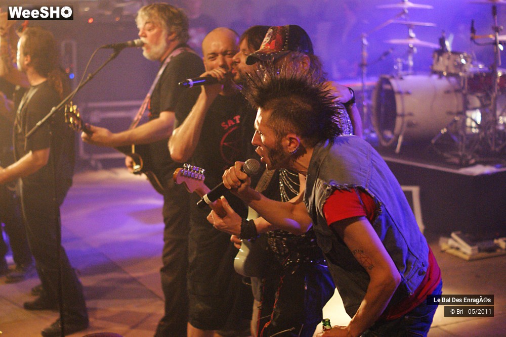 35/50 photos du spectacle Le Bal des Enragés