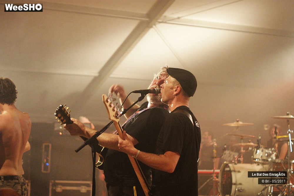 44/50 photos du spectacle Le Bal des Enragés