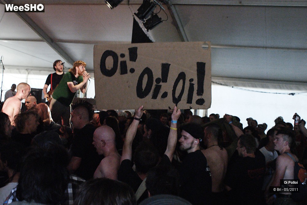 22/33 photos du spectacle Oi Polloi