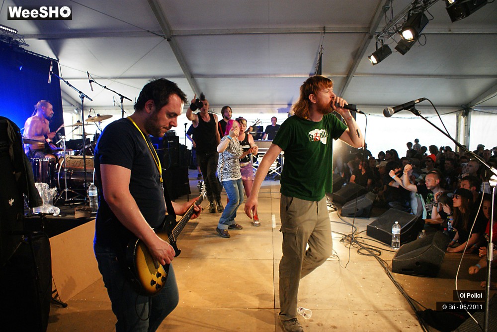 23/33 photos du spectacle Oi Polloi