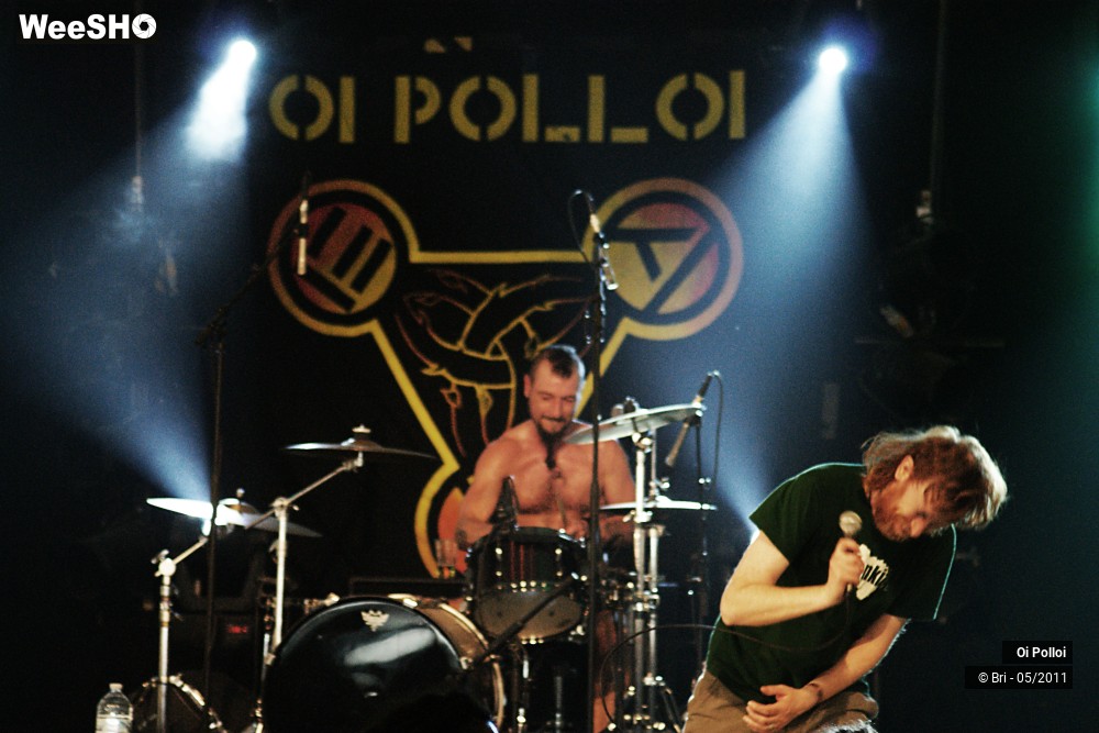 28/33 photos du spectacle Oi Polloi