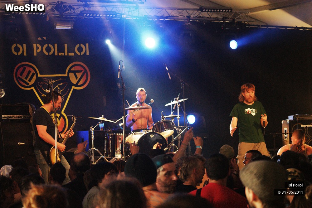 32/33 photos du spectacle Oi Polloi