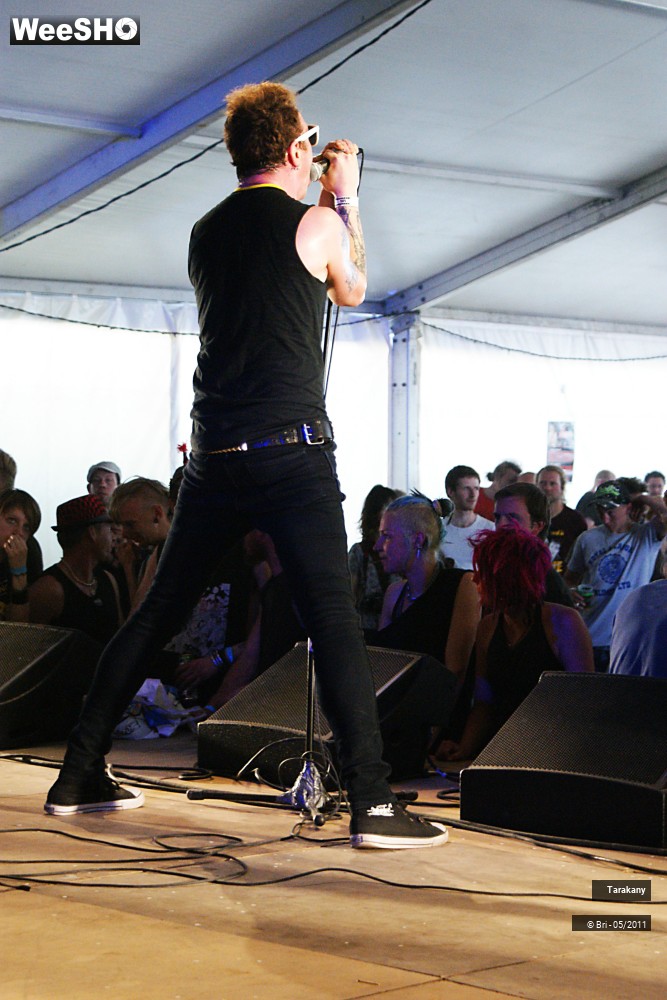 12/36 photos du spectacle Tarakany