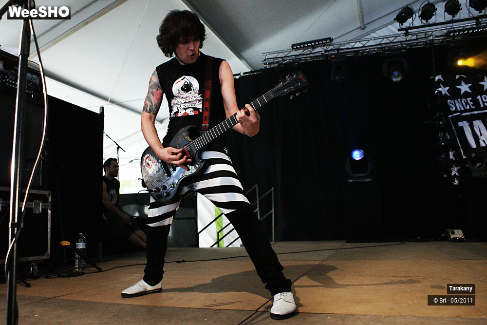 32/36 photos du spectacle Tarakany