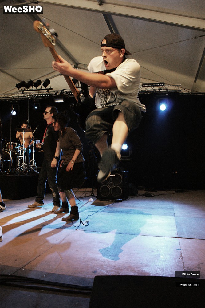 7/22 photos du spectacle Kill For Peace