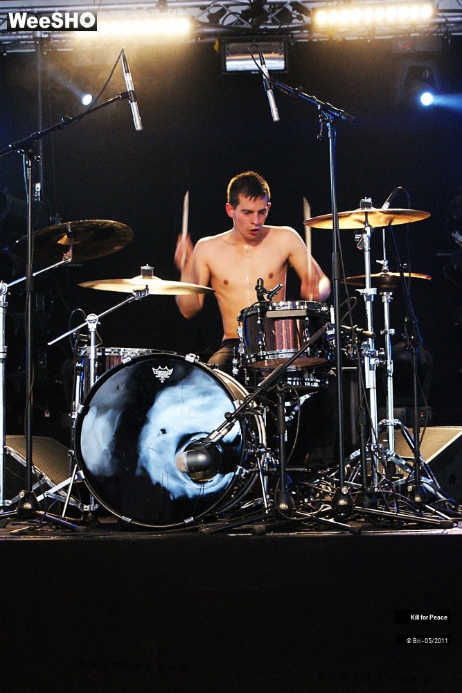 8/22 photos du spectacle Kill For Peace