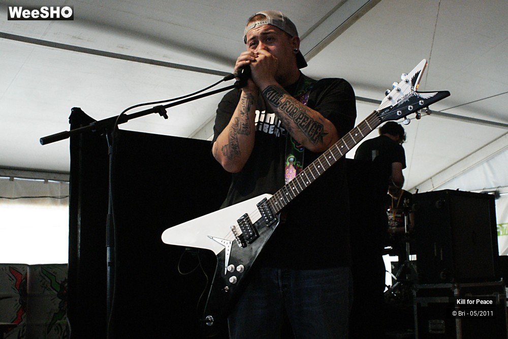 16/22 photos du spectacle Kill For Peace
