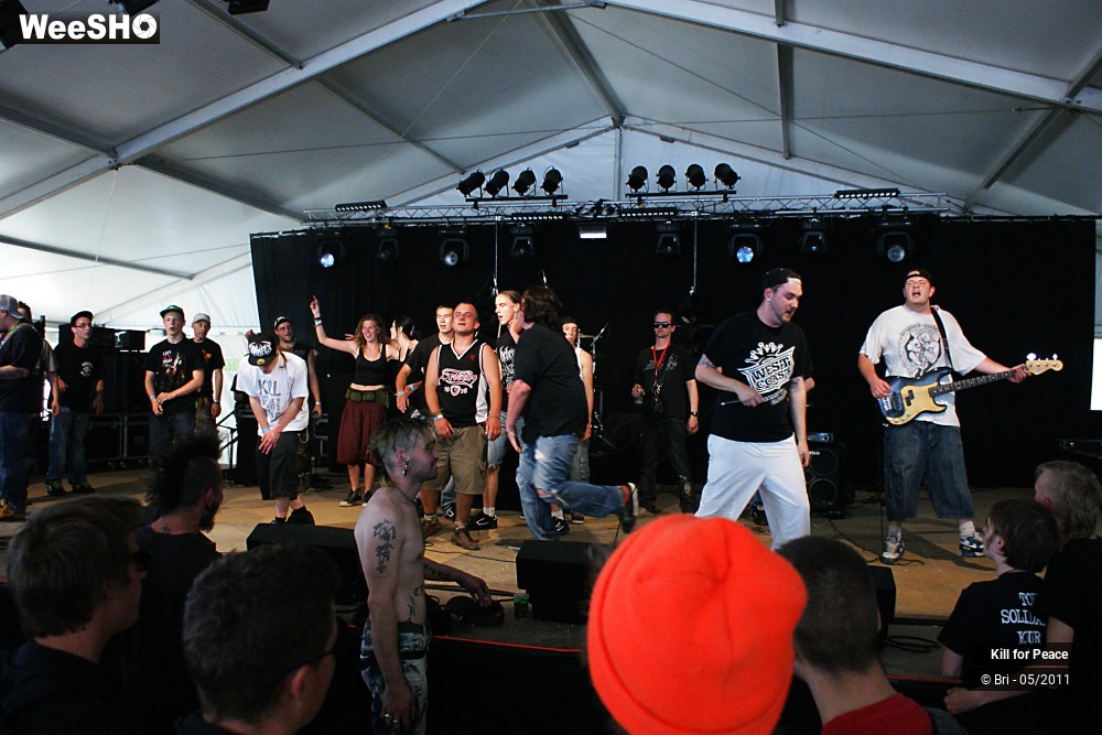 21/22 photos du spectacle Kill For Peace