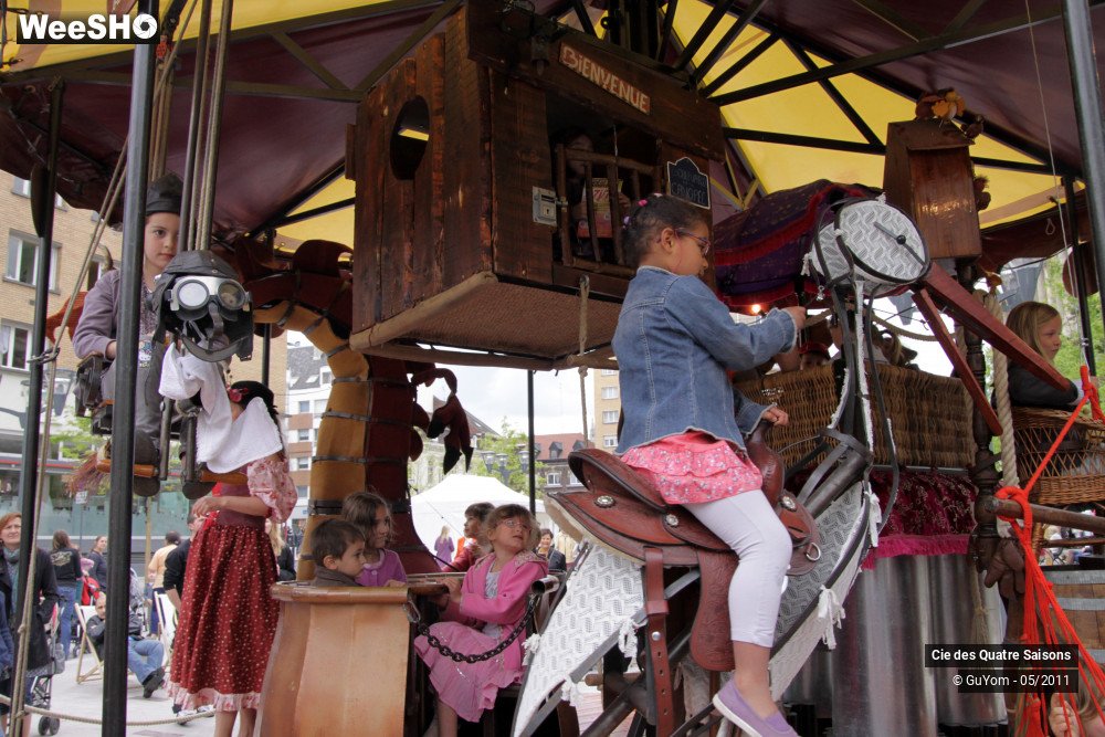 8/27 photos du spectacle Le Petit Manège