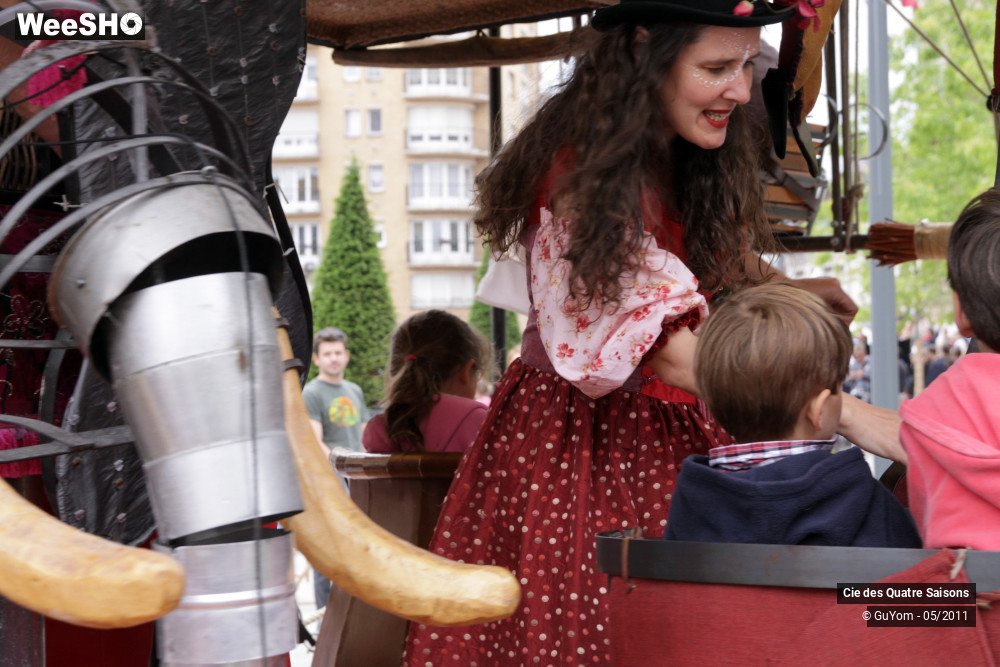 16/27 photos du spectacle Le Petit Manège