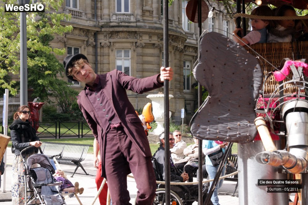 20/27 photos du spectacle Le Petit Manège