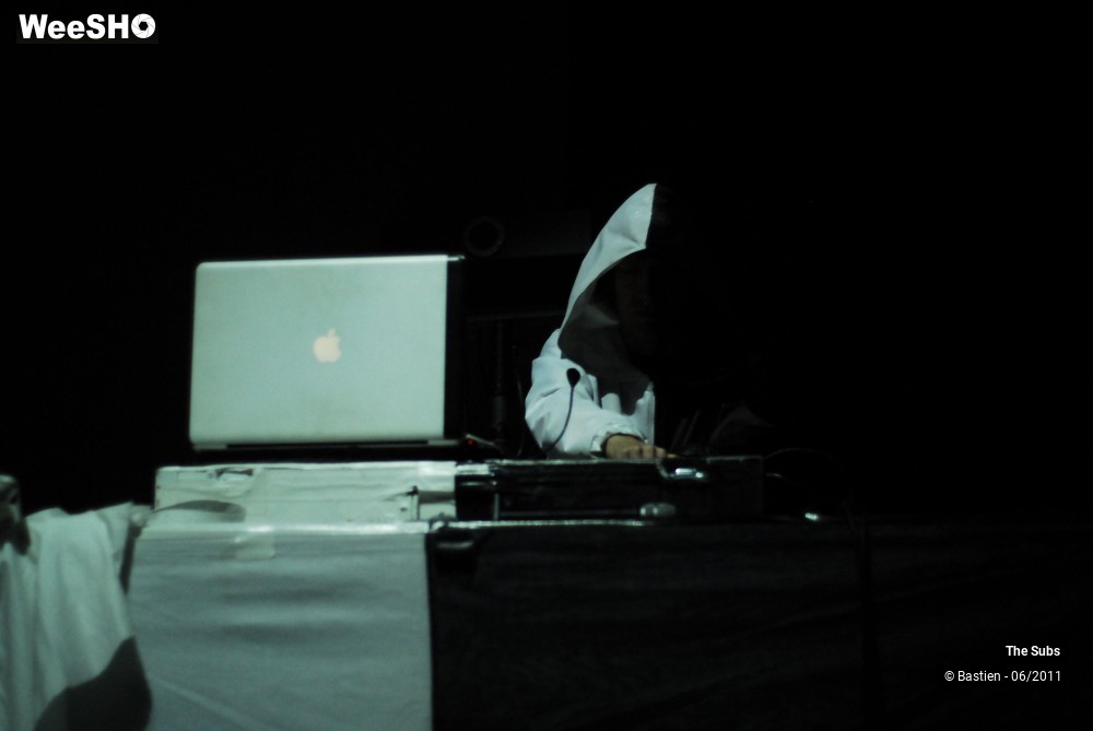 38/47 photos du spectacle The Subs