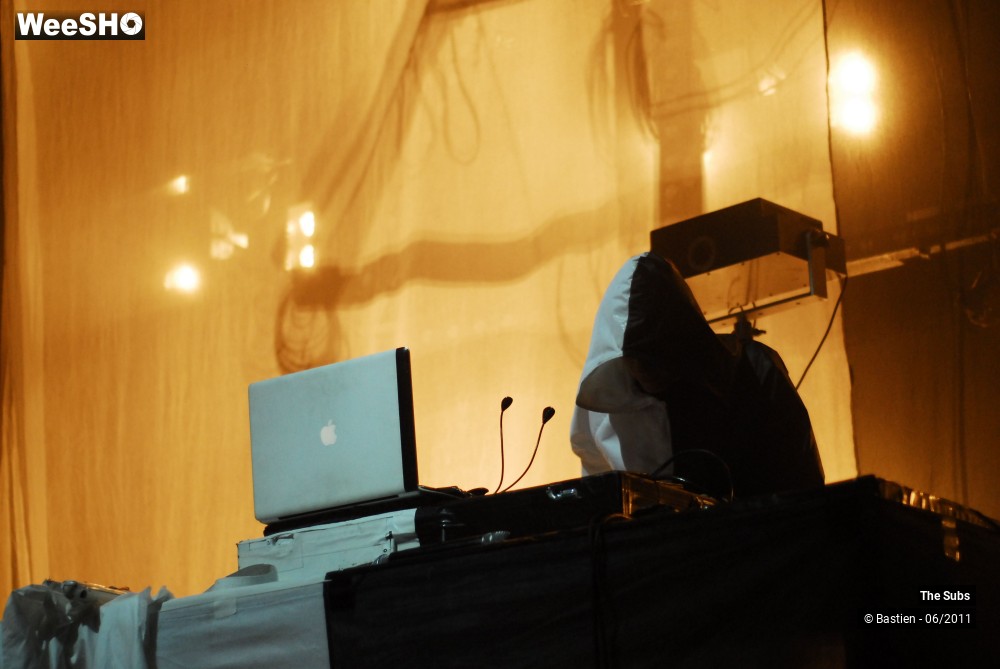 47/47 photos du spectacle The Subs