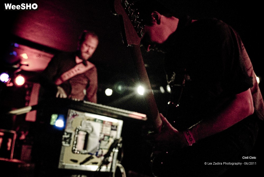 8/16 photos du spectacle Civil Civic