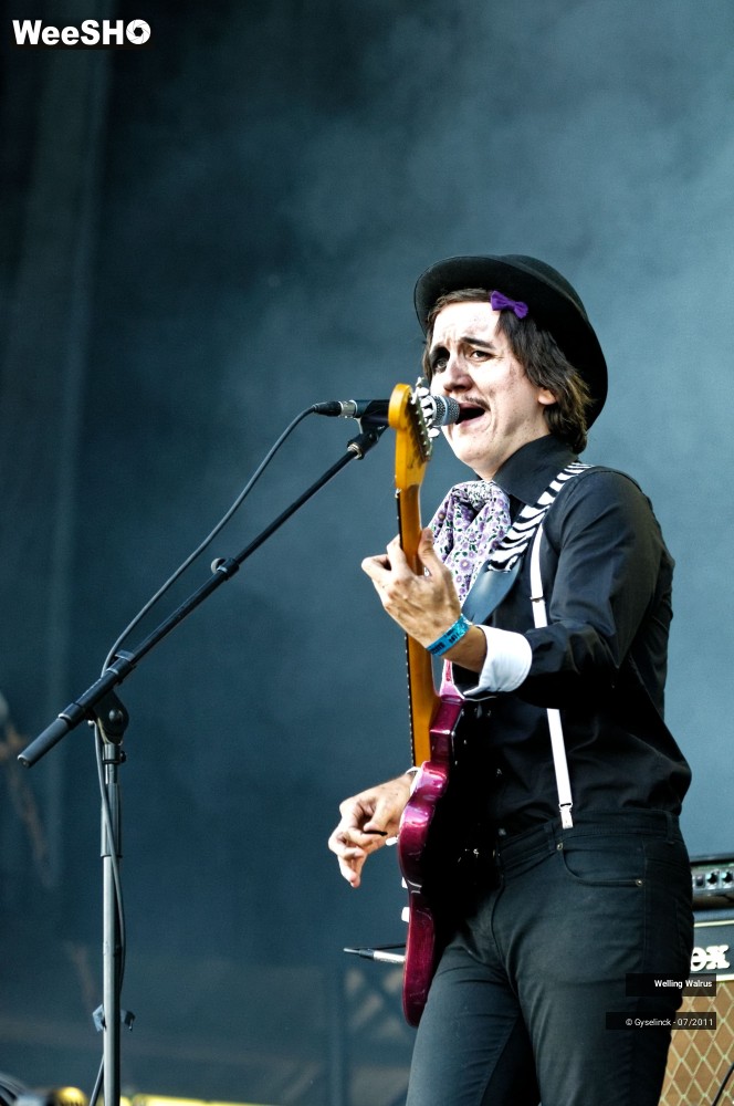 15/28 photos du spectacle Welling Walrus