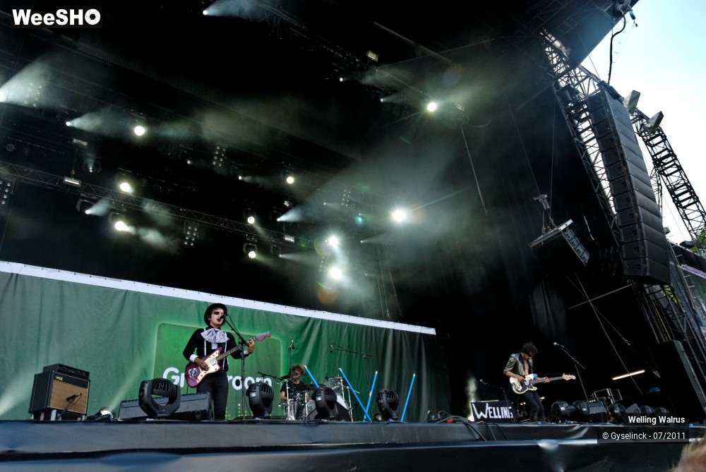 22/28 photos du spectacle Welling Walrus